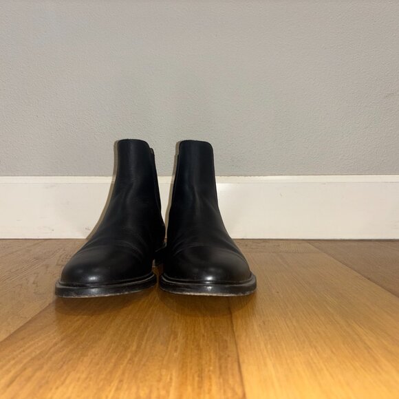 Classic Chelsea Boot in Black Leather - Picture 2 of 5
